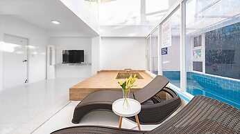 Gyeongju Jullietapoolvilla&kidspension