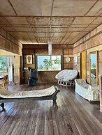 Bamboo House Beach Lodge & Restaurant