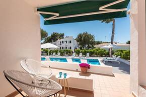 Annabel's Apartments II