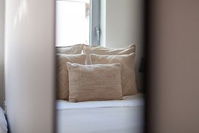 The Stratford Apartments