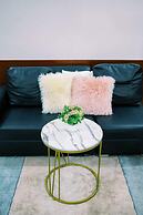 Arka's Elegant Condos