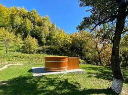 Alunis Retreat