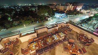 One Earth Wonder Clif Udaipur