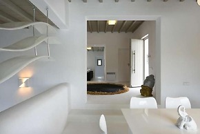 Villa Dafni 4BD with Pool in Kalafatis