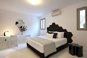 Villa Dafni 4BD with Pool in Kalafatis