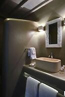 Villa Dafni 4BD with Pool in Kalafatis