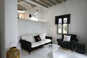 Villa Dafni 4BD with Pool in Kalafatis