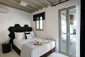 Villa Dafni 4BD with Pool in Kalafatis