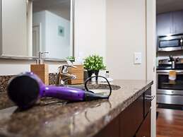 Pet Friendly 2 Bedroom And Apartment Near Rittenhouse Apts by RedAwnin