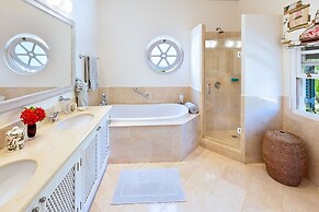 Sugar Hill - Firefly by Blue Sky Luxury