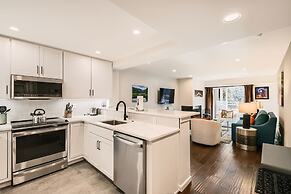 303 Fallridge Condominiums 3 Bedroom Condo by RedAwning