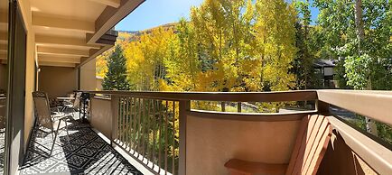 303 Fallridge Condominiums 3 Bedroom Condo by RedAwning