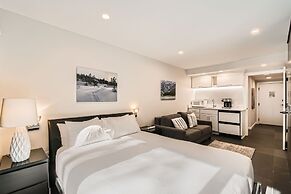 303 Fallridge Condominiums 3 Bedroom Condo by RedAwning