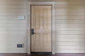 Seventh Mountain 1123 3 Bedroom Condo by RedAwning