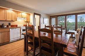 Seventh Mountain 1123 3 Bedroom Condo by RedAwning