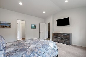 172 Avocet 4 Bedroom Home by RedAwning