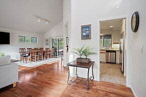 9 Cottonwood 3 Bedroom Home by RedAwning