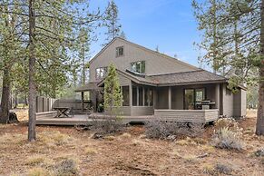 9 Cottonwood 3 Bedroom Home by RedAwning