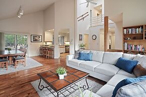 9 Cottonwood 3 Bedroom Home by RedAwning