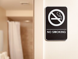 2br/1ba Apartment Near Rittenhouse Square 2 Bedroom Apts by RedAwning