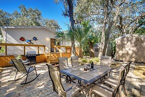 The Hammock Bungalow < 1 Mi to Malacompra Beach!