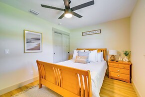 Lakefront Inverness Getaway w/ Kayaks & Bikes!