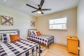 Lakefront Inverness Getaway w/ Kayaks & Bikes!