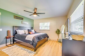 Lakefront Inverness Getaway w/ Kayaks & Bikes!