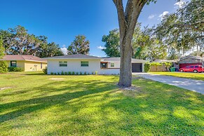 Lakefront Inverness Getaway w/ Kayaks & Bikes!