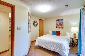 Burnside Resort Cabin w/ Hot Tub & Outdoor Spots!