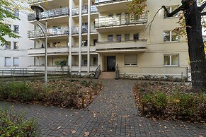 Studio With Balcony Poznań by Renters