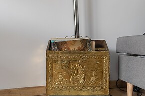 Studio With Balcony Poznań by Renters