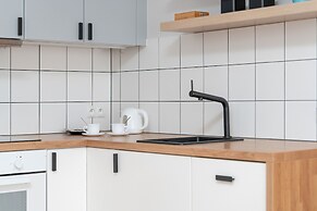 Trendy Apartment Polna by Renters