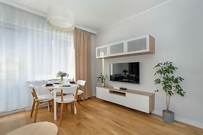 Trendy Apartment Polna by Renters