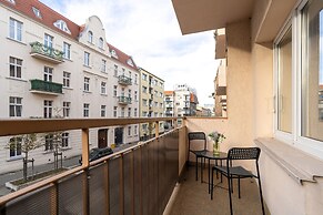 Trendy Apartment Polna by Renters