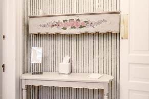 The Oaks Victorian Inn