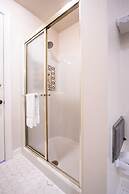 The Oaks Victorian Inn