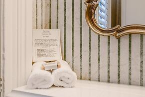 The Oaks Victorian Inn