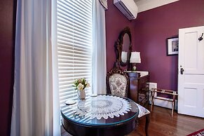 The Oaks Victorian Inn