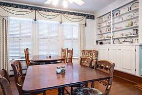 The Oaks Victorian Inn