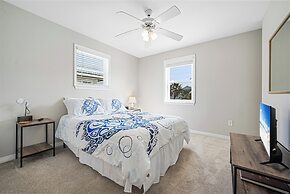 Come On Back 1 Block to Beach Access