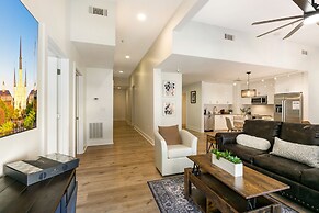 Amazing 4Bed Condo Steps from French Quarter!