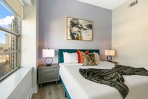 Amazing 4Bed Condo Steps from French Quarter!