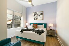 Amazing 4Bed Condo Steps from French Quarter!