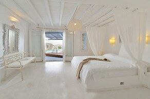 Villa Princess 1 4BD with Pool Panormos