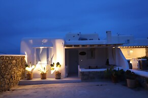 Villa Princess 1 4BD with Pool Panormos