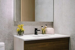 Sonder by Marriott Bonvoy Apollon Apartments Old Montreal