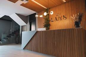 Lans Hotel