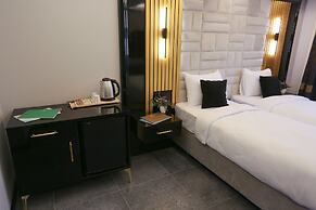 KY Continental Apartments