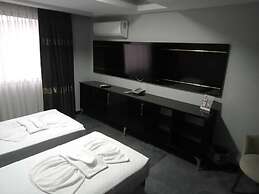 KY Continental Apartments